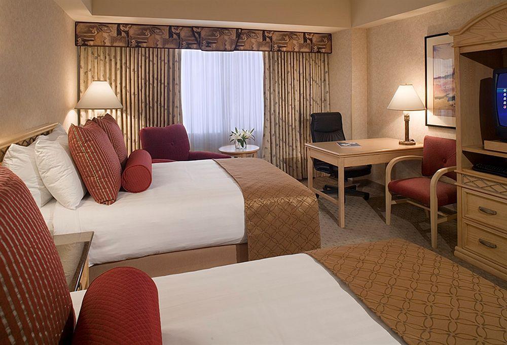 Edward Hotel & Convention Center Ντητρόιτ Δωμάτιο φωτογραφία