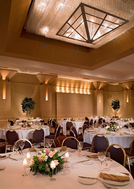 Edward Hotel & Convention Center Ντητρόιτ Εστιατόριο φωτογραφία