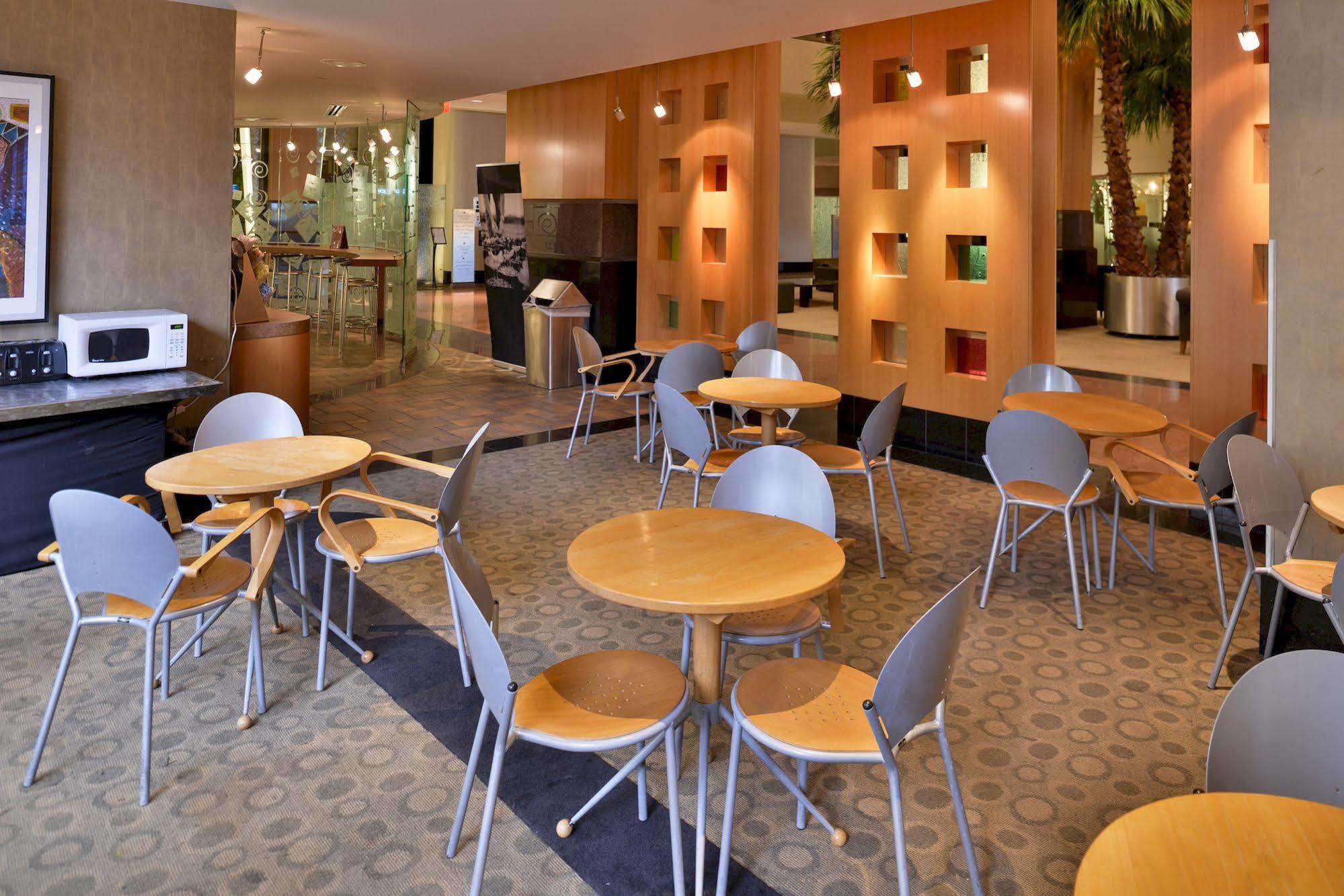 Edward Hotel & Convention Center Ντητρόιτ Εξωτερικό φωτογραφία
